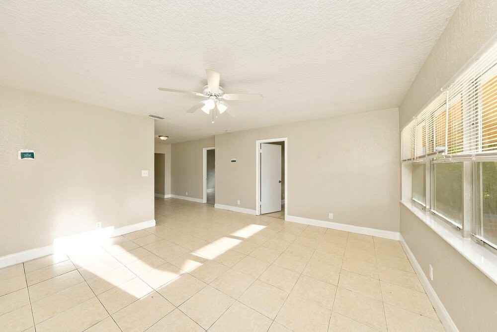 2170 Ne 1st Ave - Photo 3 of 16