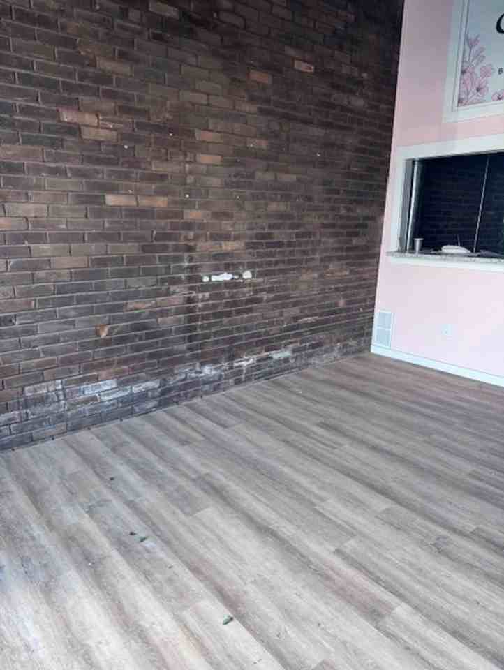 221 E 2nd St #C - Photo 2 of 4