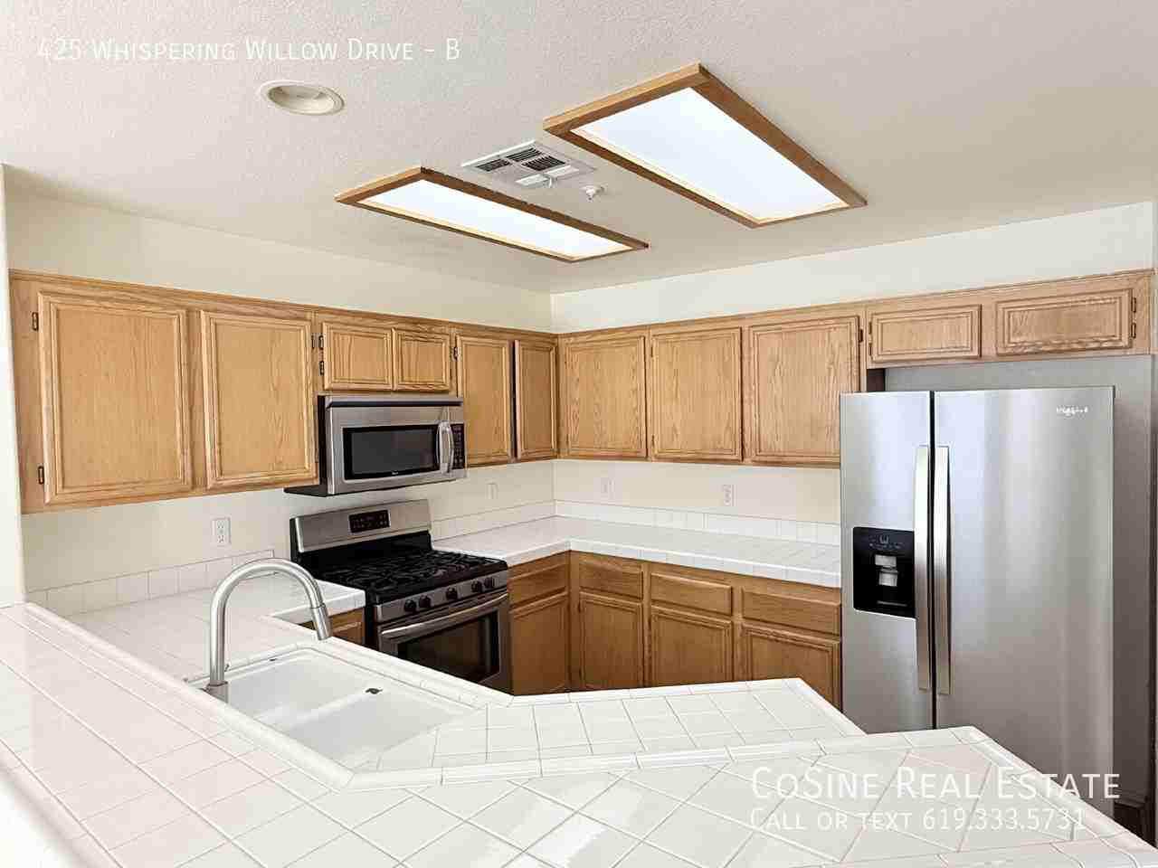 425 Whispering Willow Dr #B - Photo 5 of 25
