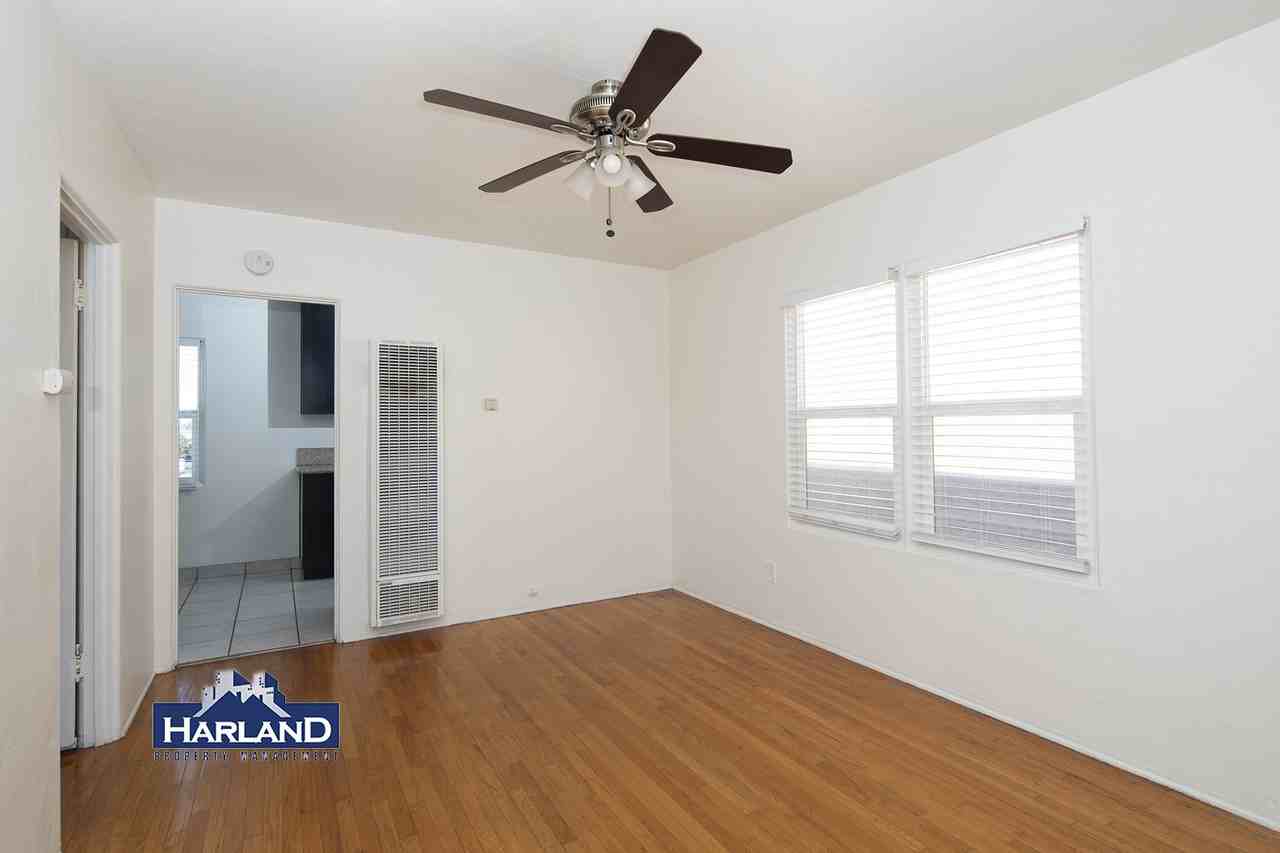 4460 49th St - Photo 7 of 20