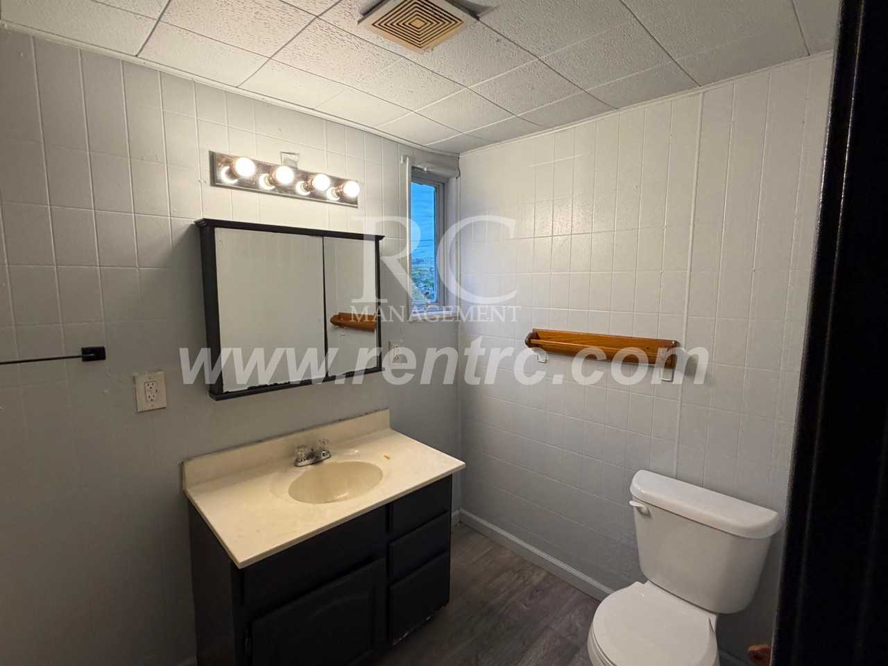 924 N Bowman Ave #N - Photo 4 of 11