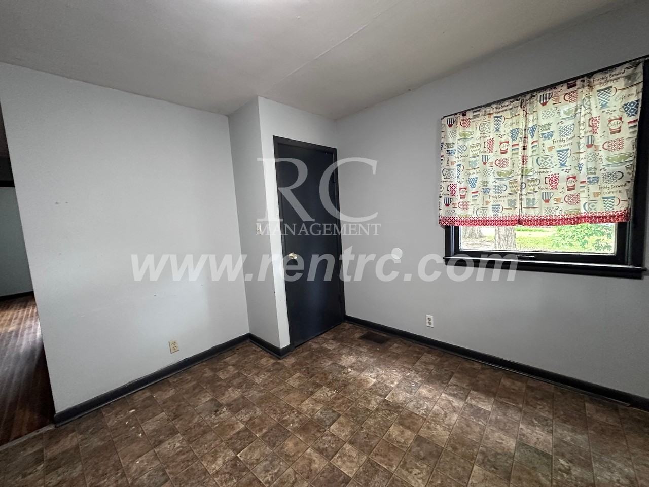 618 Plum St - Photo 3 of 13