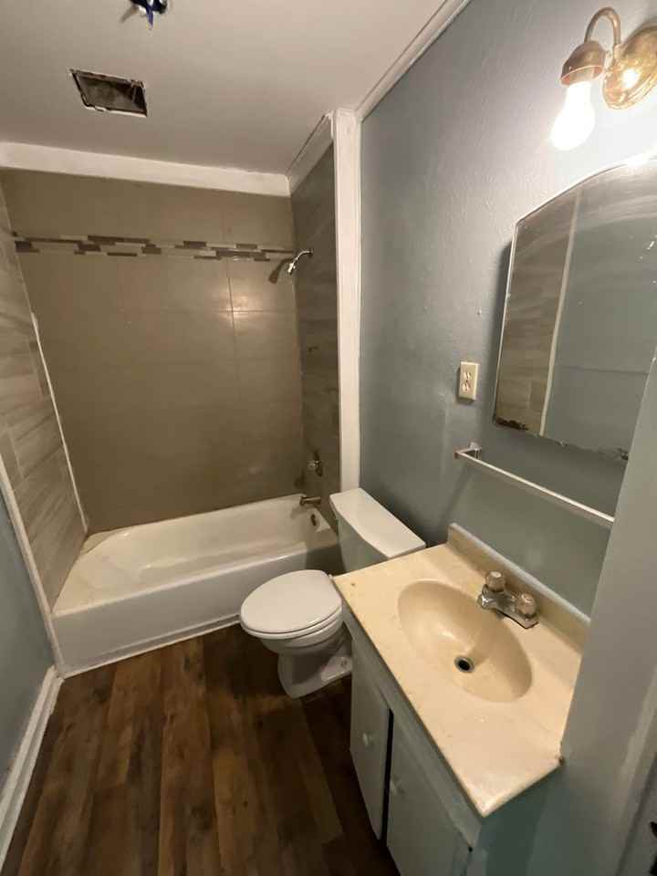 5917 Lexington Ave - Photo 6 of 9