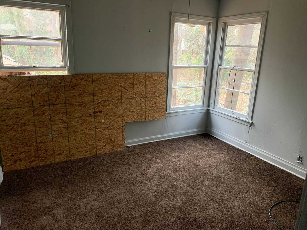 1326 Lawhon St - Photo 4 of 7