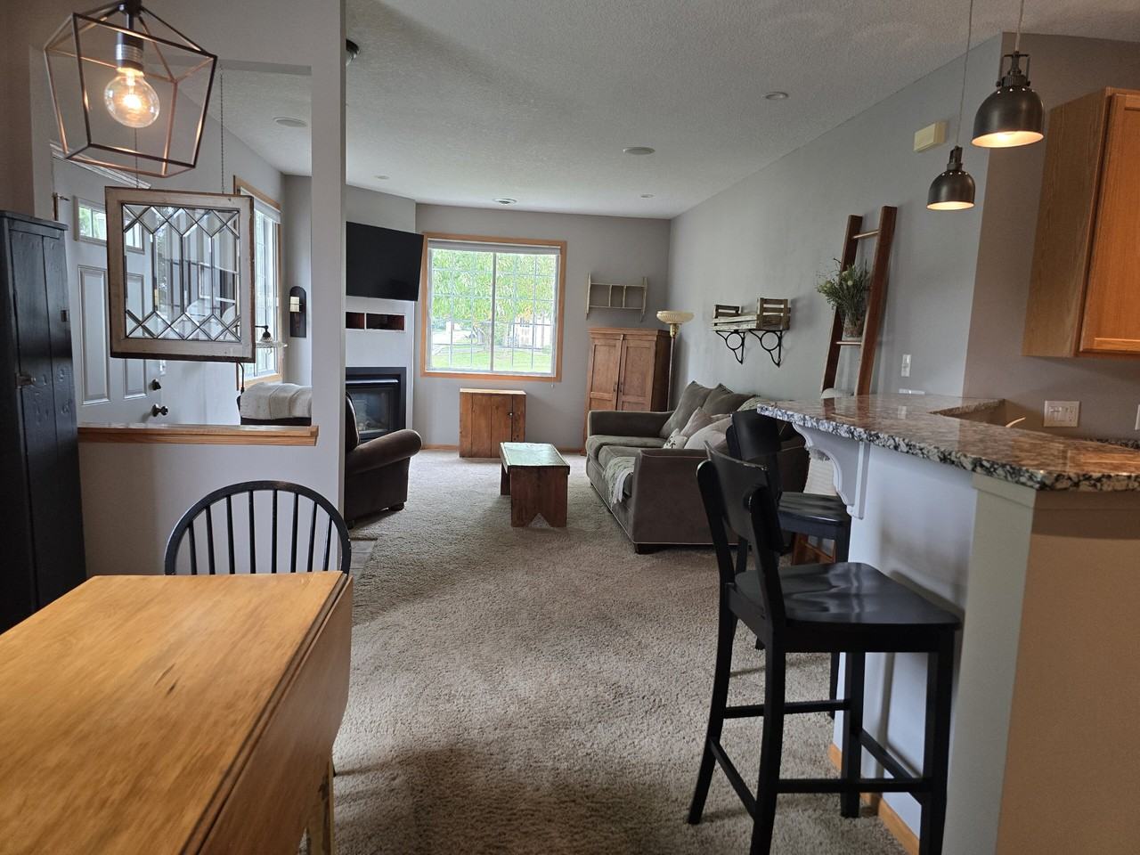 9649 Peony Ln N - Photo 7 of 20