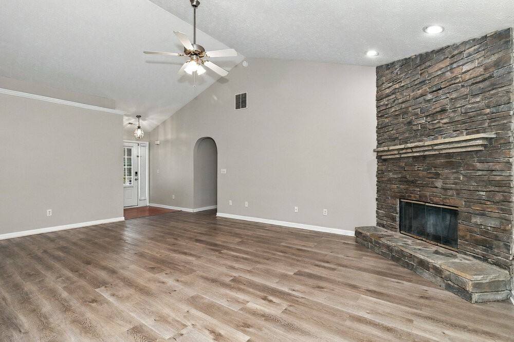 216 Overlook Dr - Photo 6 of 16