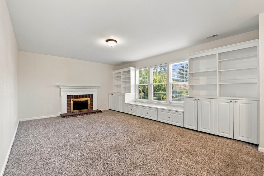 3605 Arthur St - Photo 5 of 16