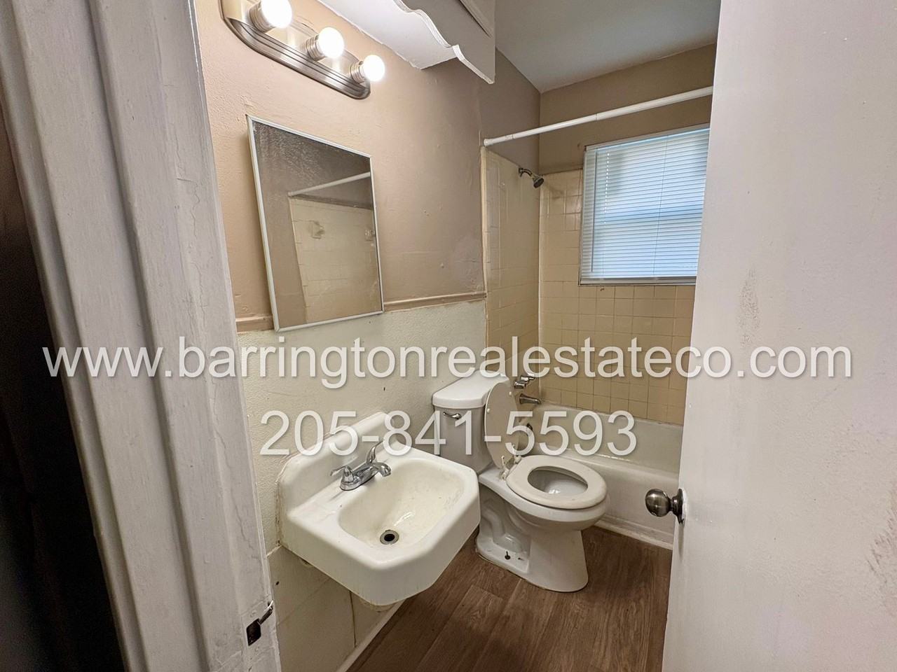 817 Overton Ave #A - Photo 4 of 4