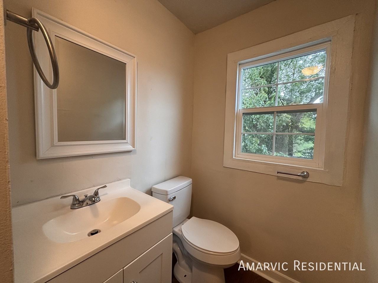 656 Dr Martin Luther King Jr Blvd #1 - Photo 5 of 9