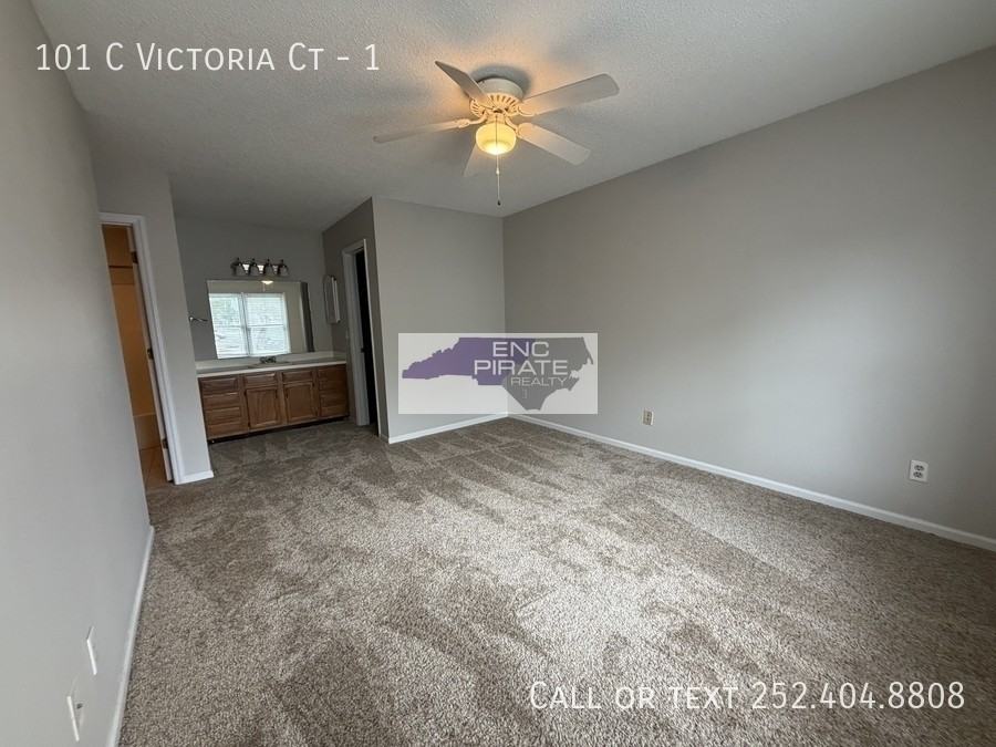 101 W Victoria Ct Apt C #1 - Photo 4 of 11