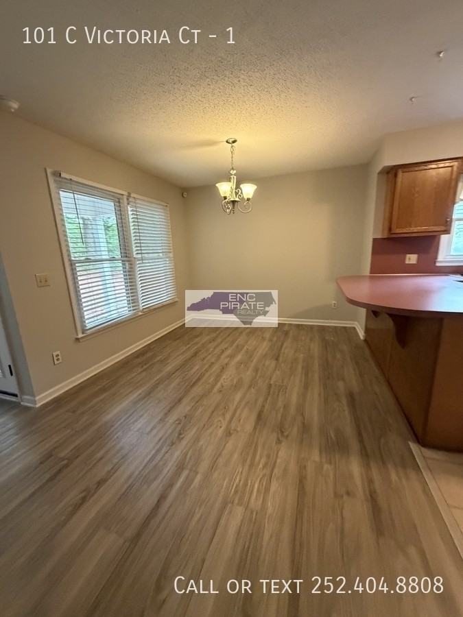 101 W Victoria Ct Apt C #1 - Photo 7 of 11