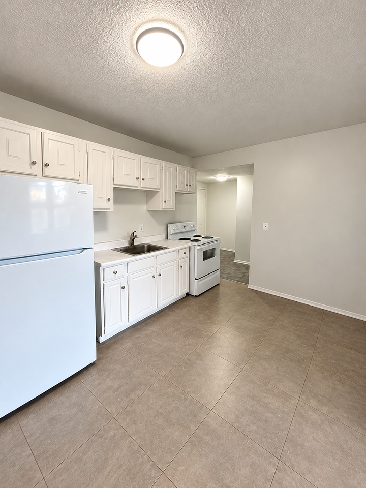 425 N Main St. Rd #9 - Photo 3 of 7