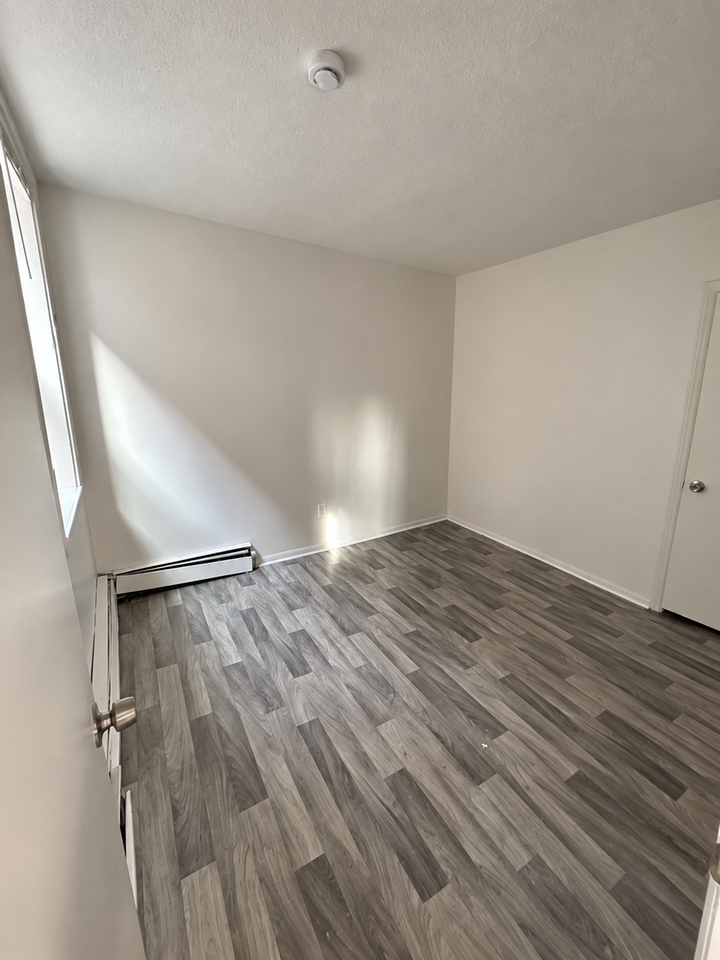 425 N Main St. Rd #9 - Photo 4 of 7
