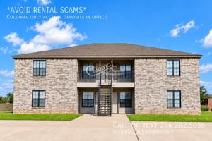 featured image of 3414 Cantabrian Dr #C