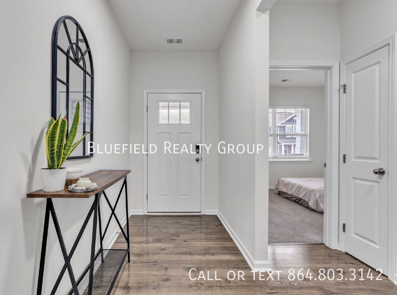 932 Greyford Ln - Photo 4 of 28