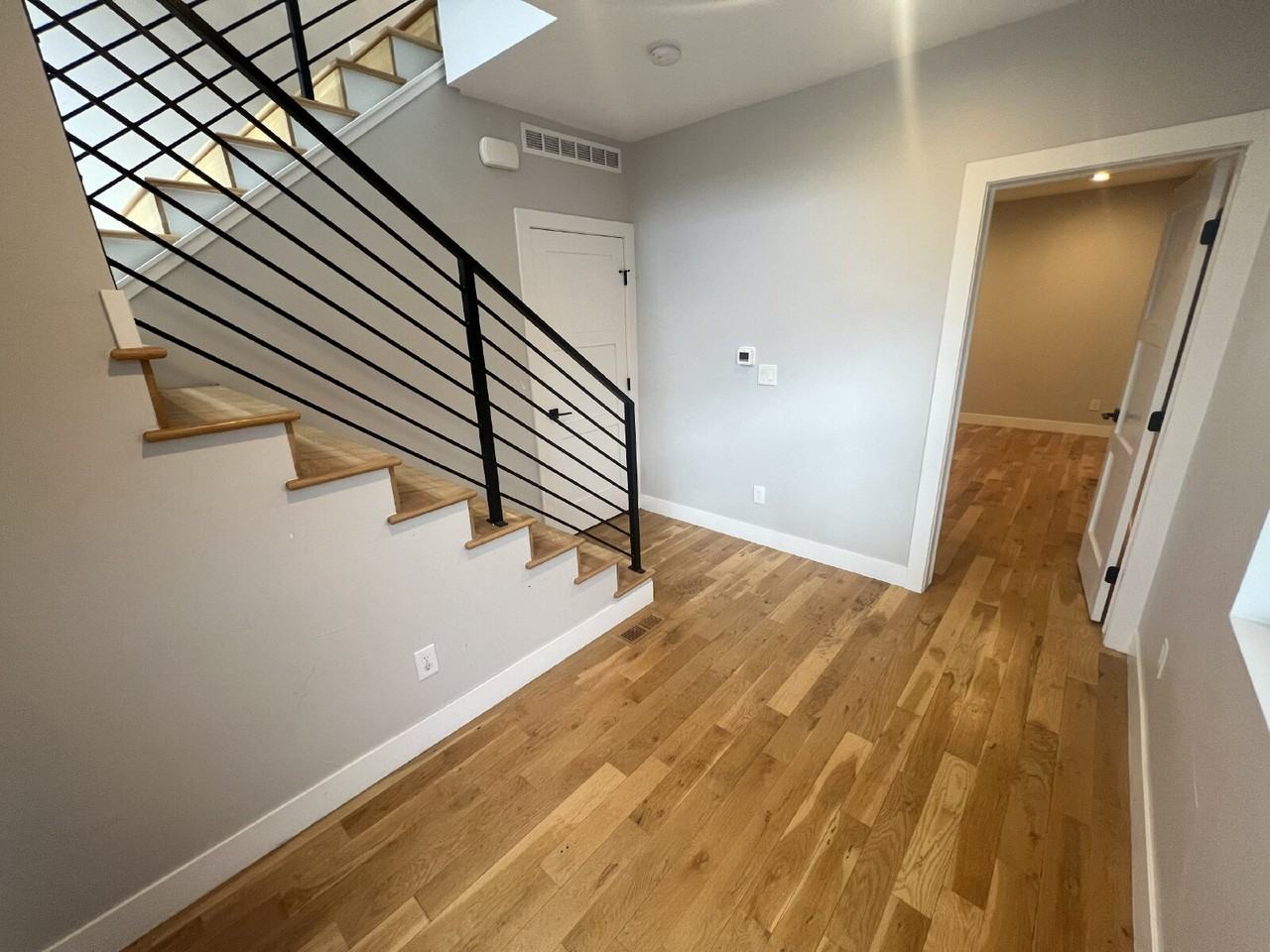 1338 Perry St - Photo 2 of 26