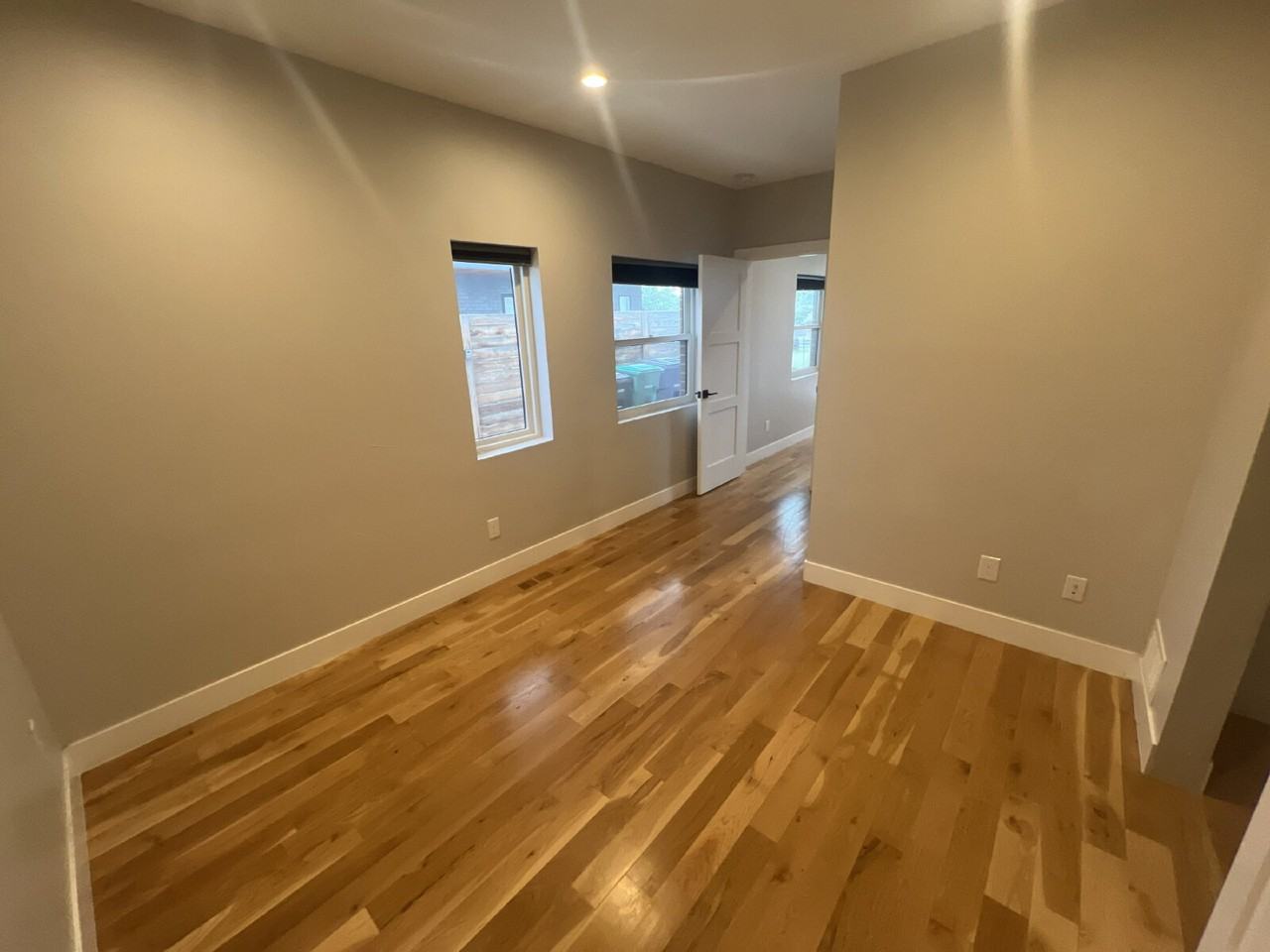 1338 Perry St - Photo 6 of 26