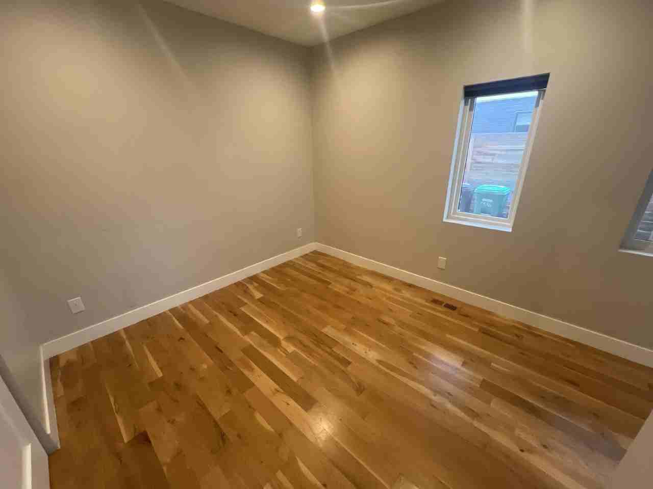 1338 Perry St - Photo 7 of 26