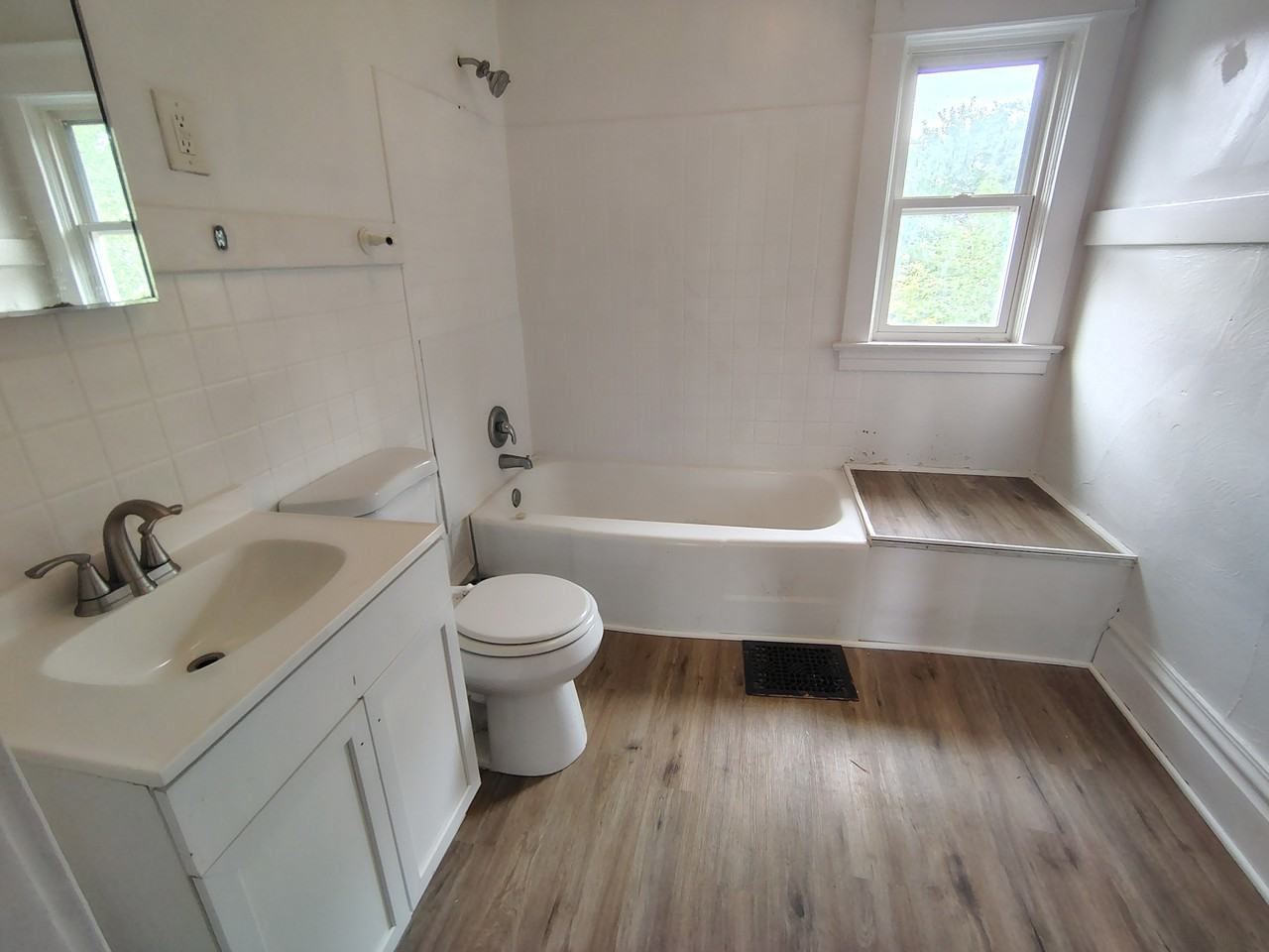 635 Ashland Ave #2 - Photo 7 of 7