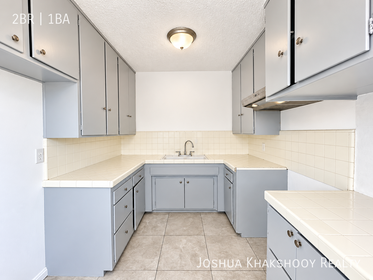 444 N Garfield Ave #4 - Photo 5 of 9