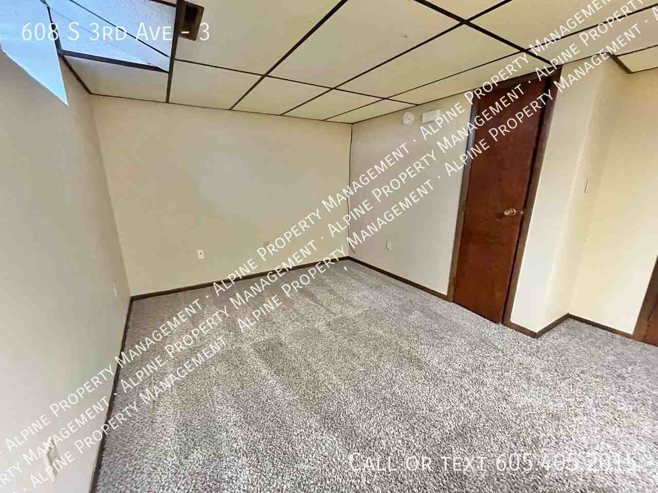 608 S 3rd Ave #3 - Photo 3 of 13