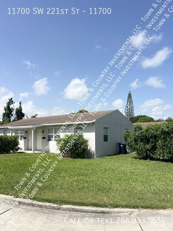11700 Sw 221st St #11700 - Photo 3 of 10