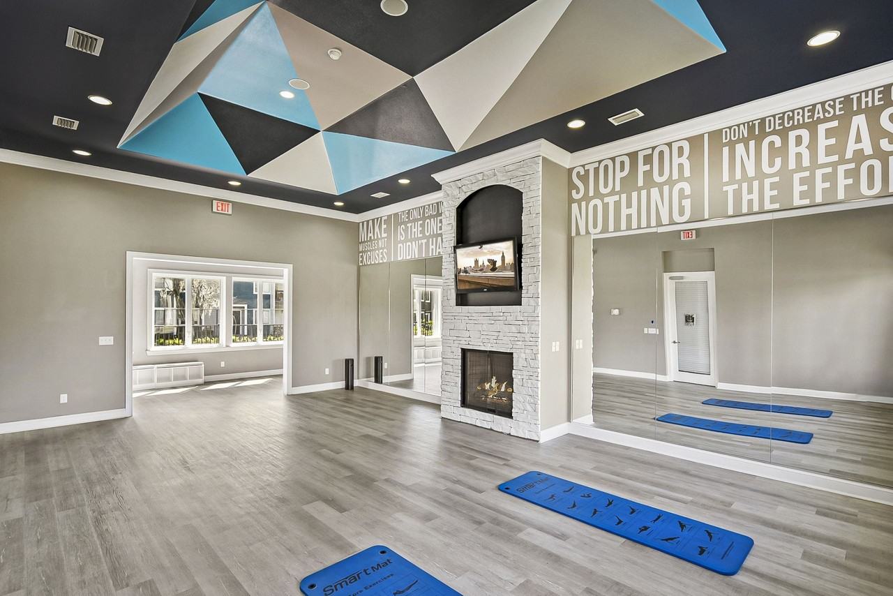 The Club at Town Center - Photo 3 of 18