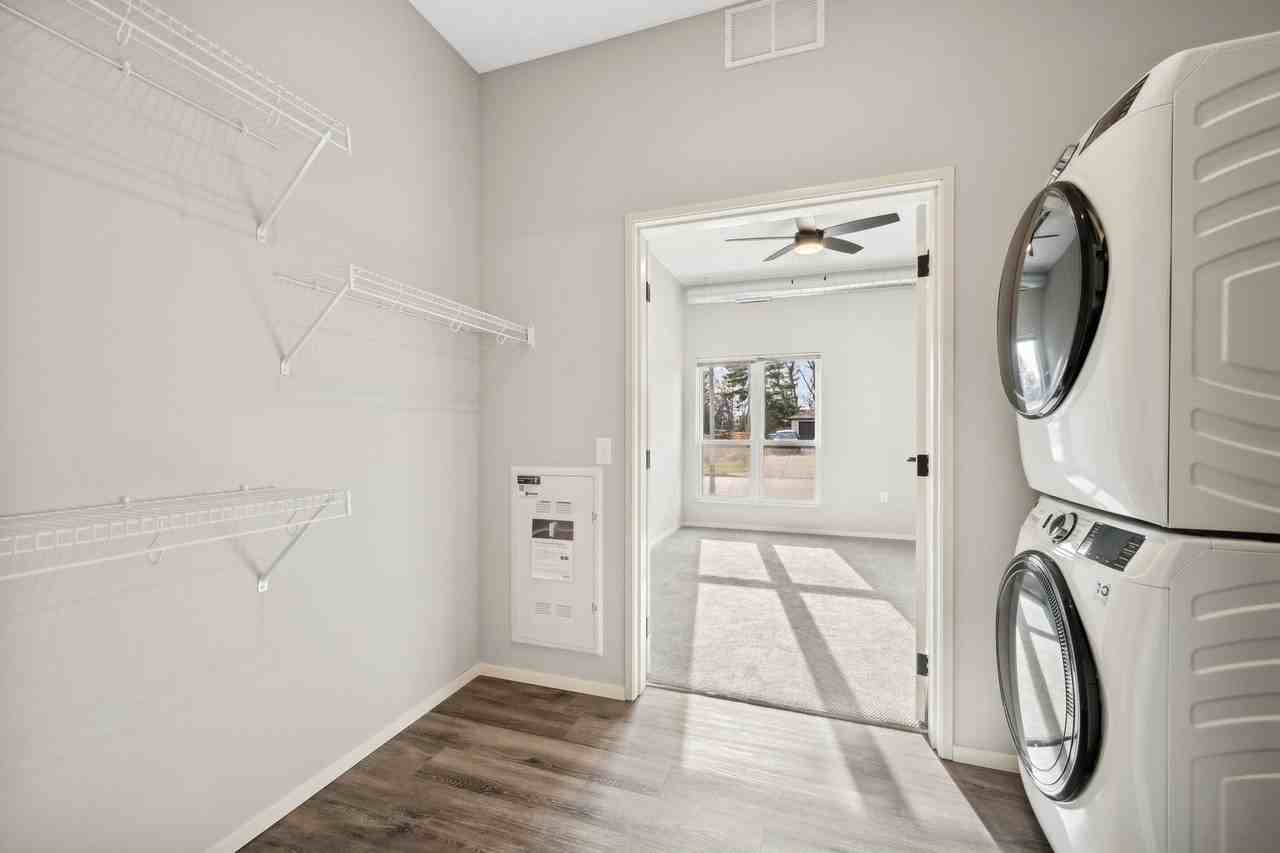 Penn Station Apartments - Photo 3 of 13