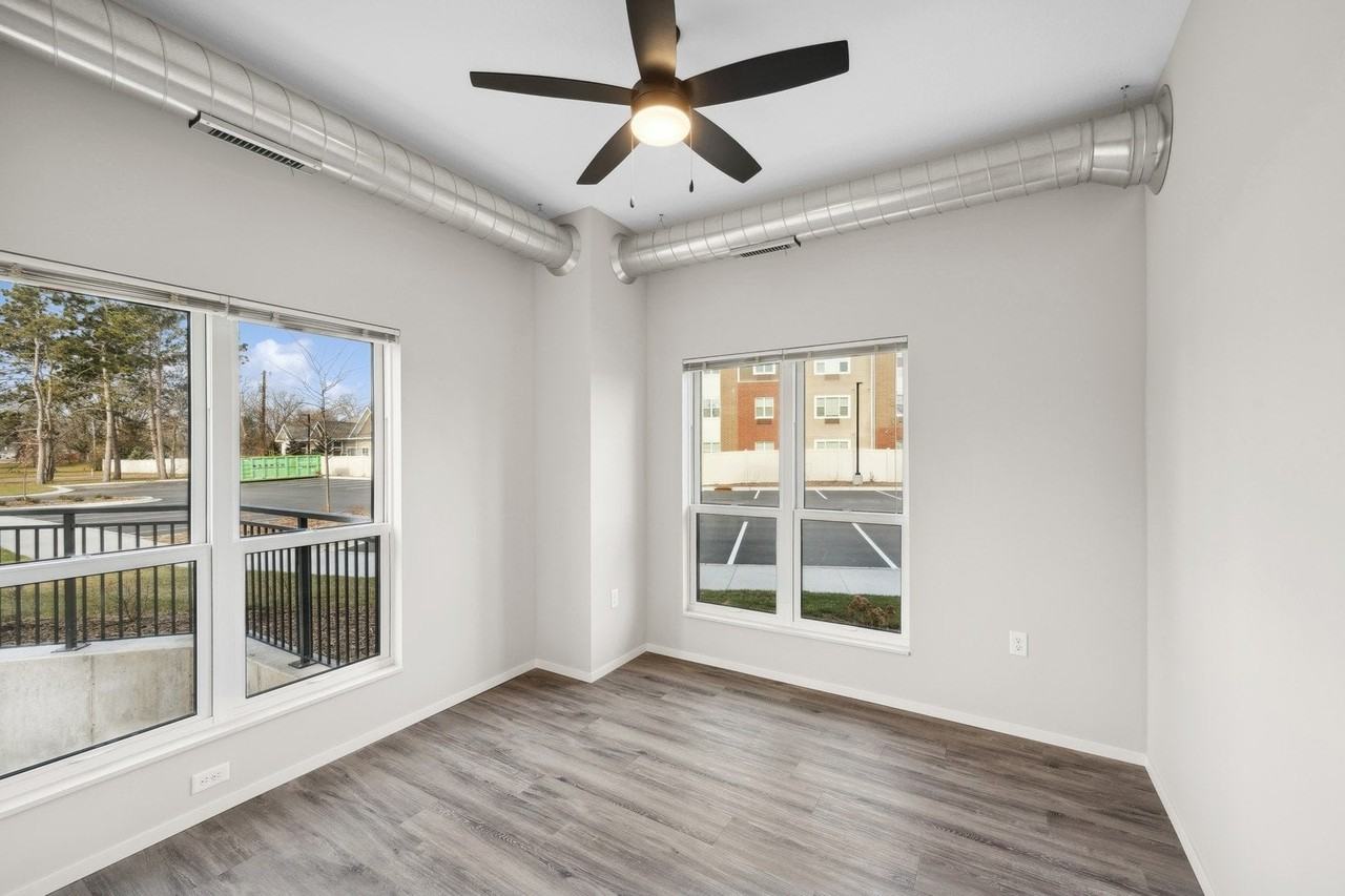 Penn Station Apartments - Photo 7 of 13