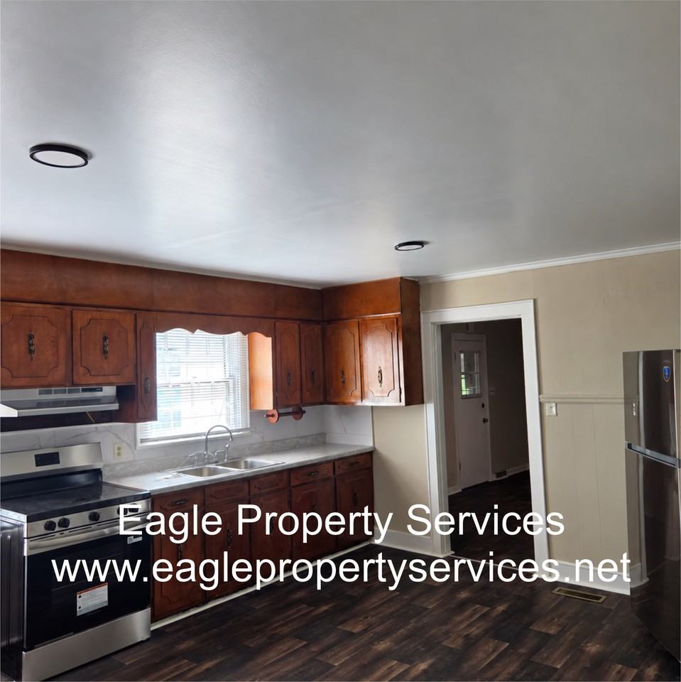 114 Dawnville Rd #1 - Photo 4 of 10