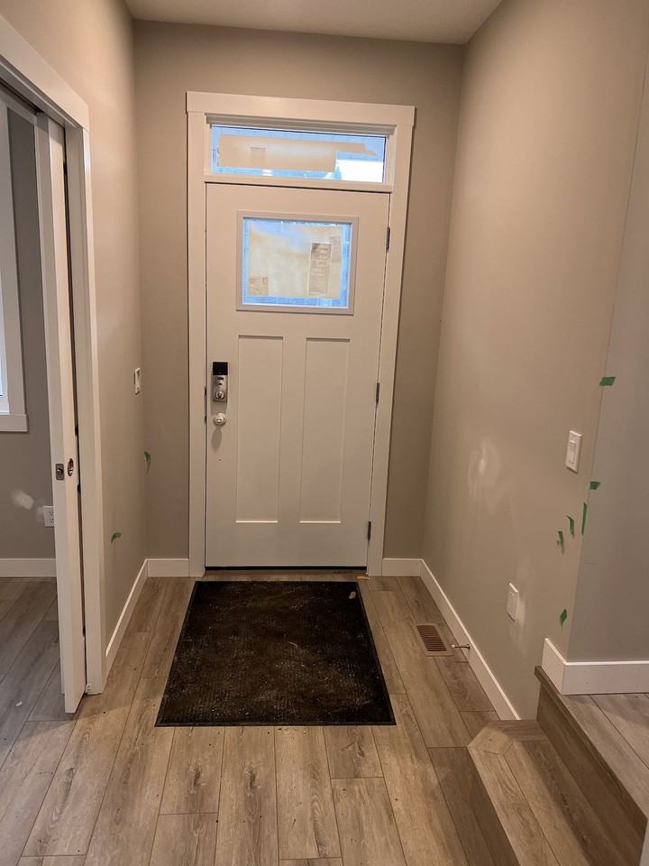 12 Seton Mews Se - Photo 4 of 34