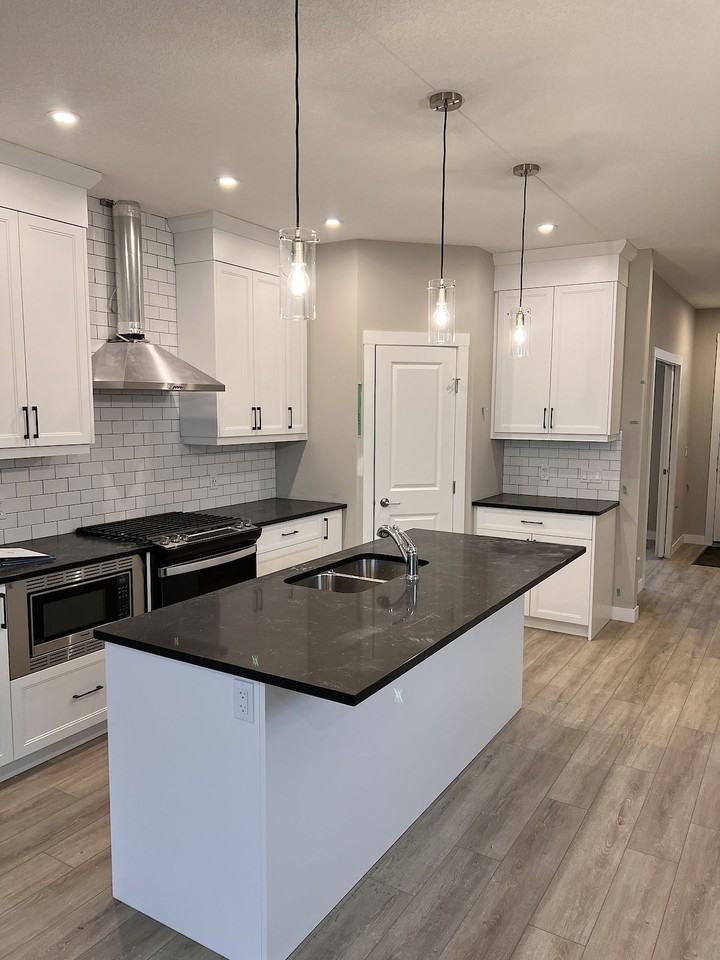 12 Seton Mews Se - Photo 7 of 34