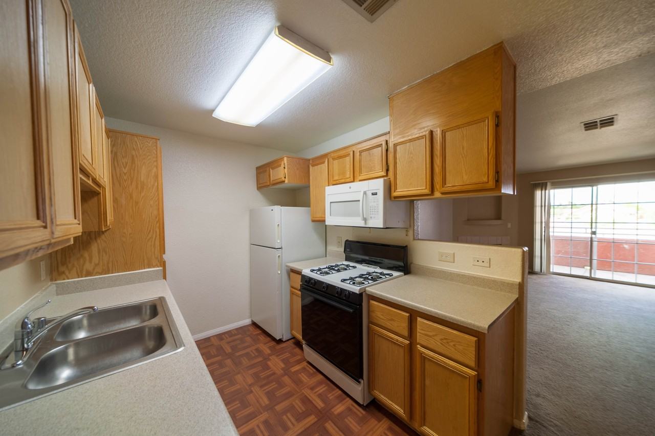 4730 E Craig Rd 2120 - 1 #1 - Photo 5 of 19