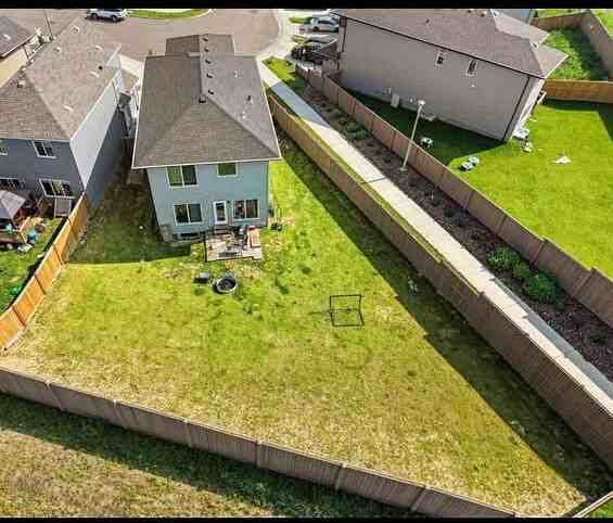 22650 99a Ave Nw - Photo 7 of 10