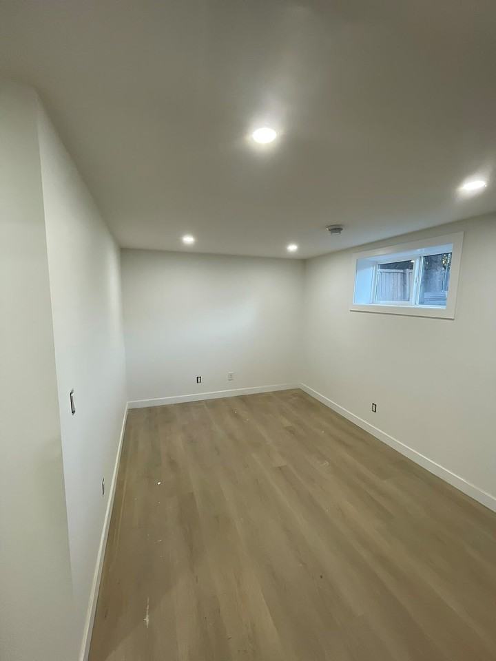 7321 Huntertown Cres Nw - Photo 2 of 10