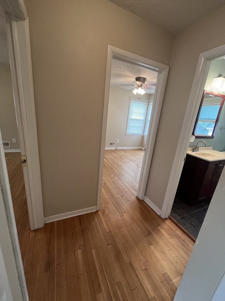 408 Anderson St #1 - Photo 6 of 13
