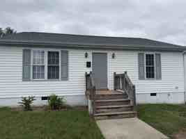 featured image of 108 N Mapleleaf Ave #1
