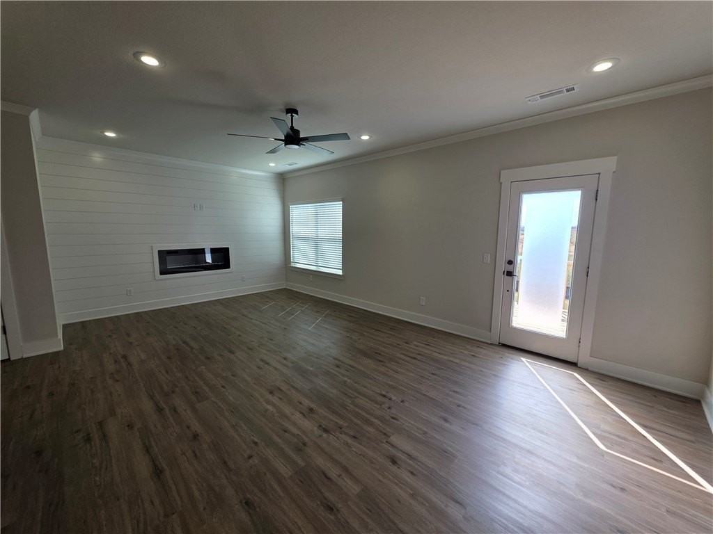 2803 Sw Hampshire Ave - Photo 3 of 20