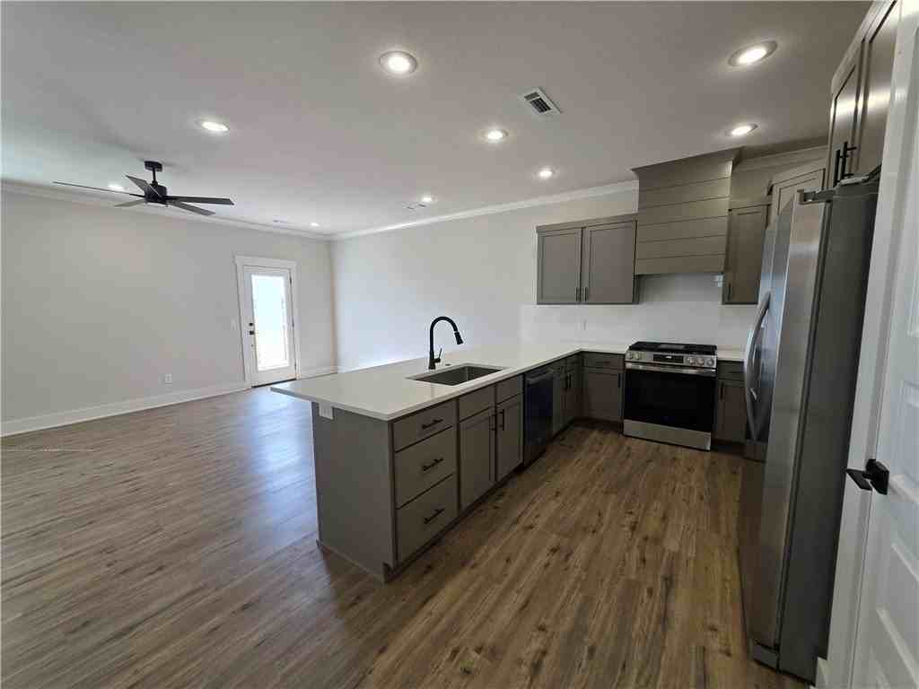 2803 Sw Hampshire Ave - Photo 6 of 20