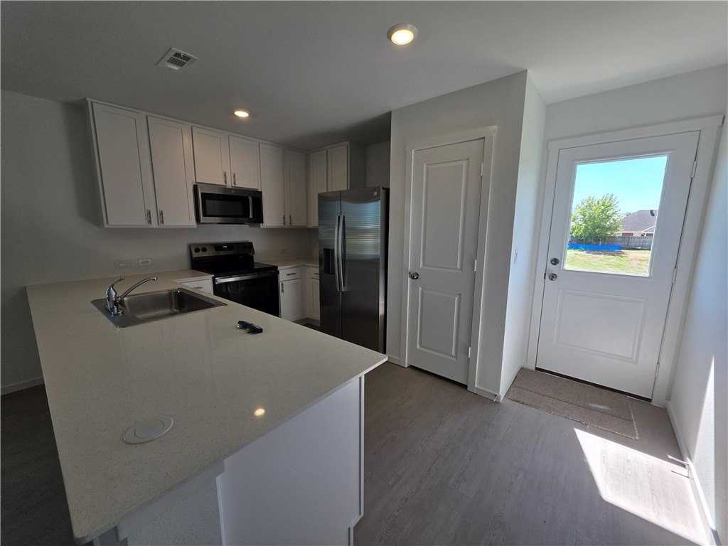 400 Beaunor Cir - Photo 6 of 20