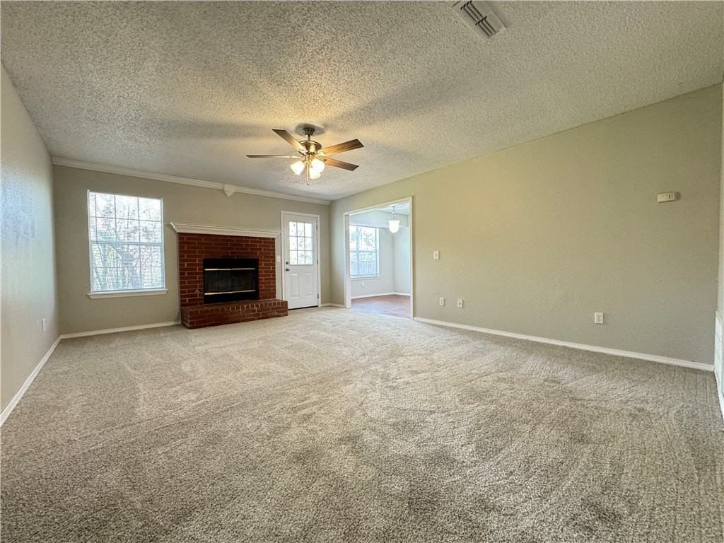 3080 W Mica St - Photo 4 of 17