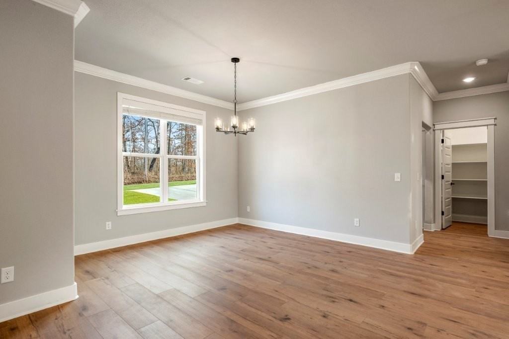 13 Kirkcolm Dr - Photo 4 of 24