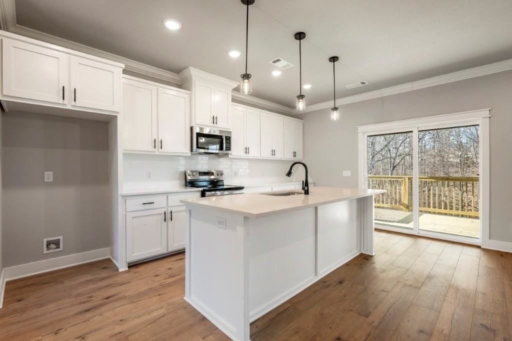 13 Kirkcolm Dr - Photo 7 of 24