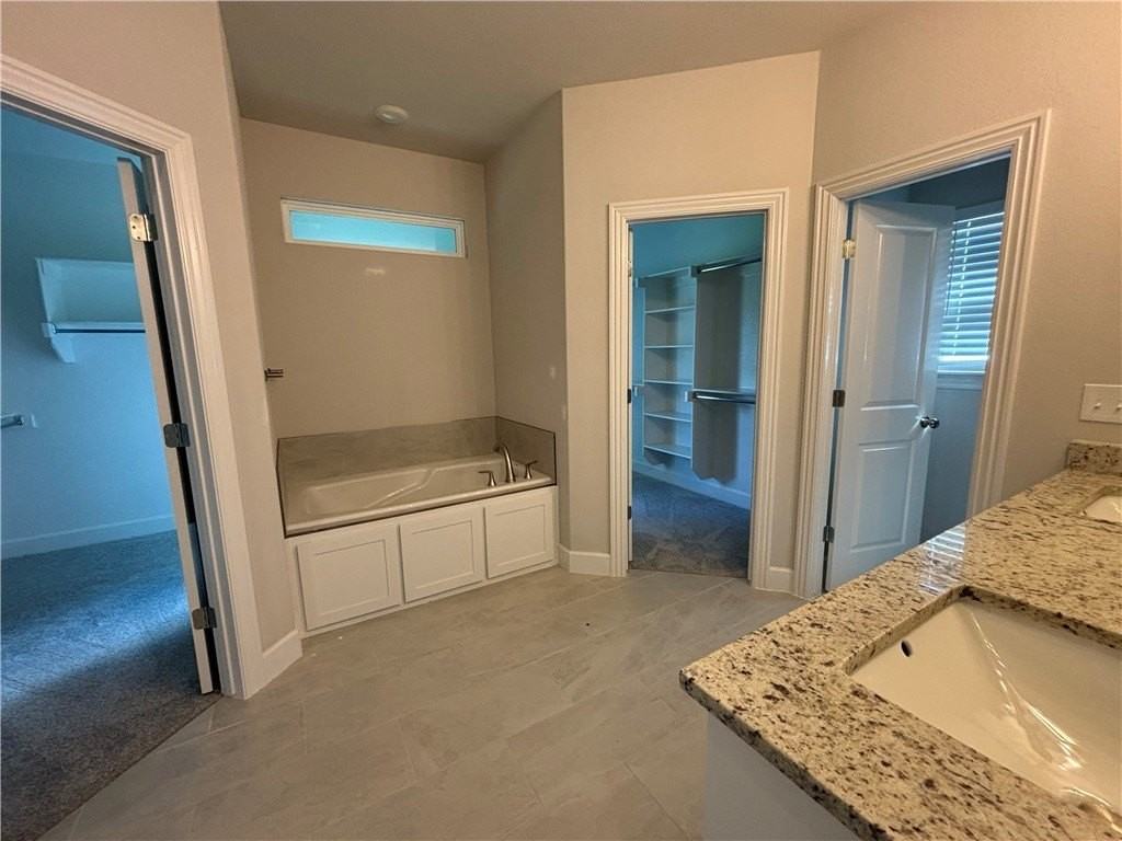 1431 Overcup Oak Ln - Photo 5 of 12