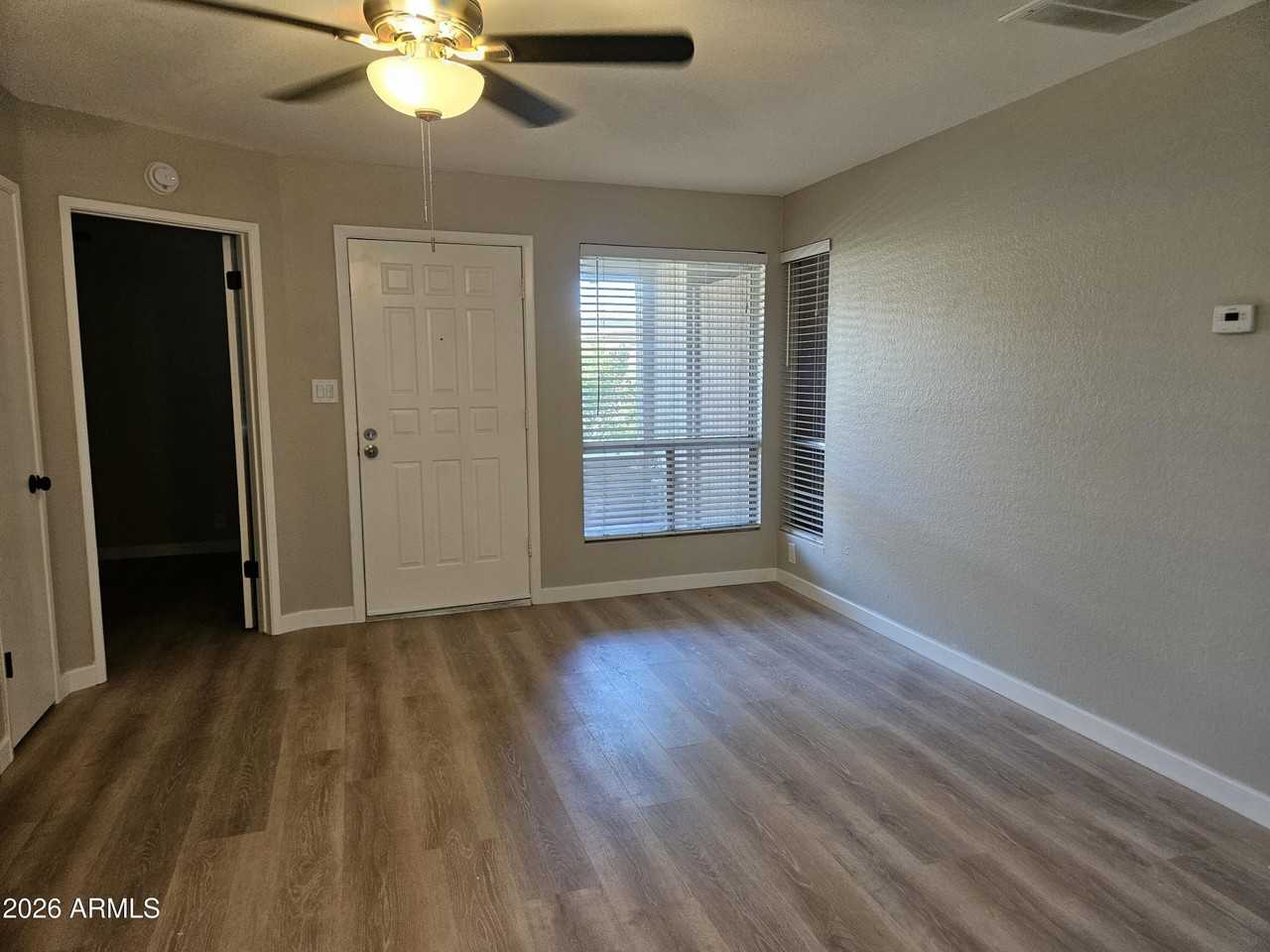 520 W Hononegh Dr #6 - Photo 4 of 23