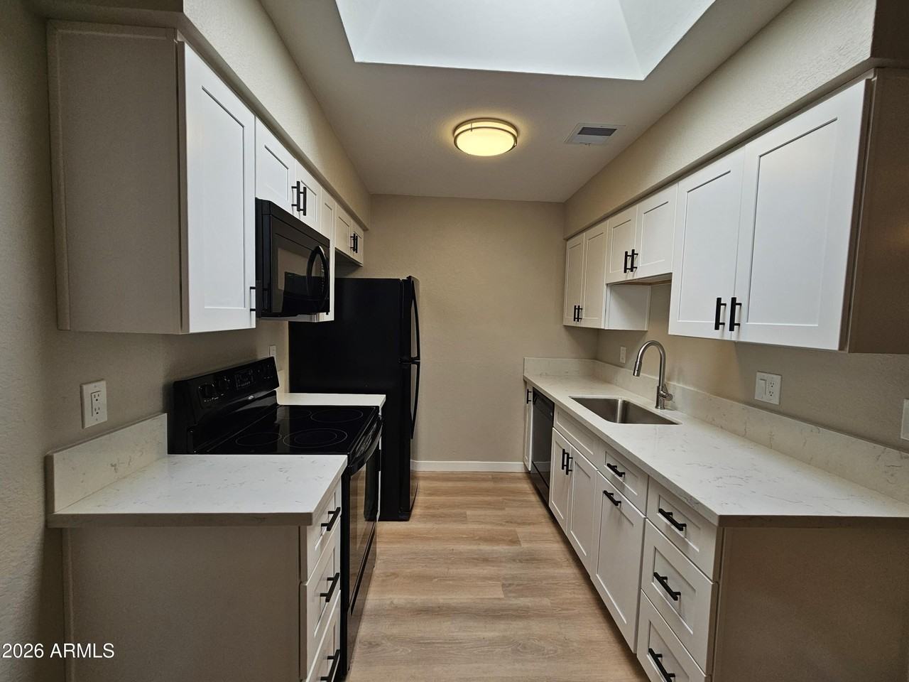 520 W Hononegh Dr #6 - Photo 7 of 23