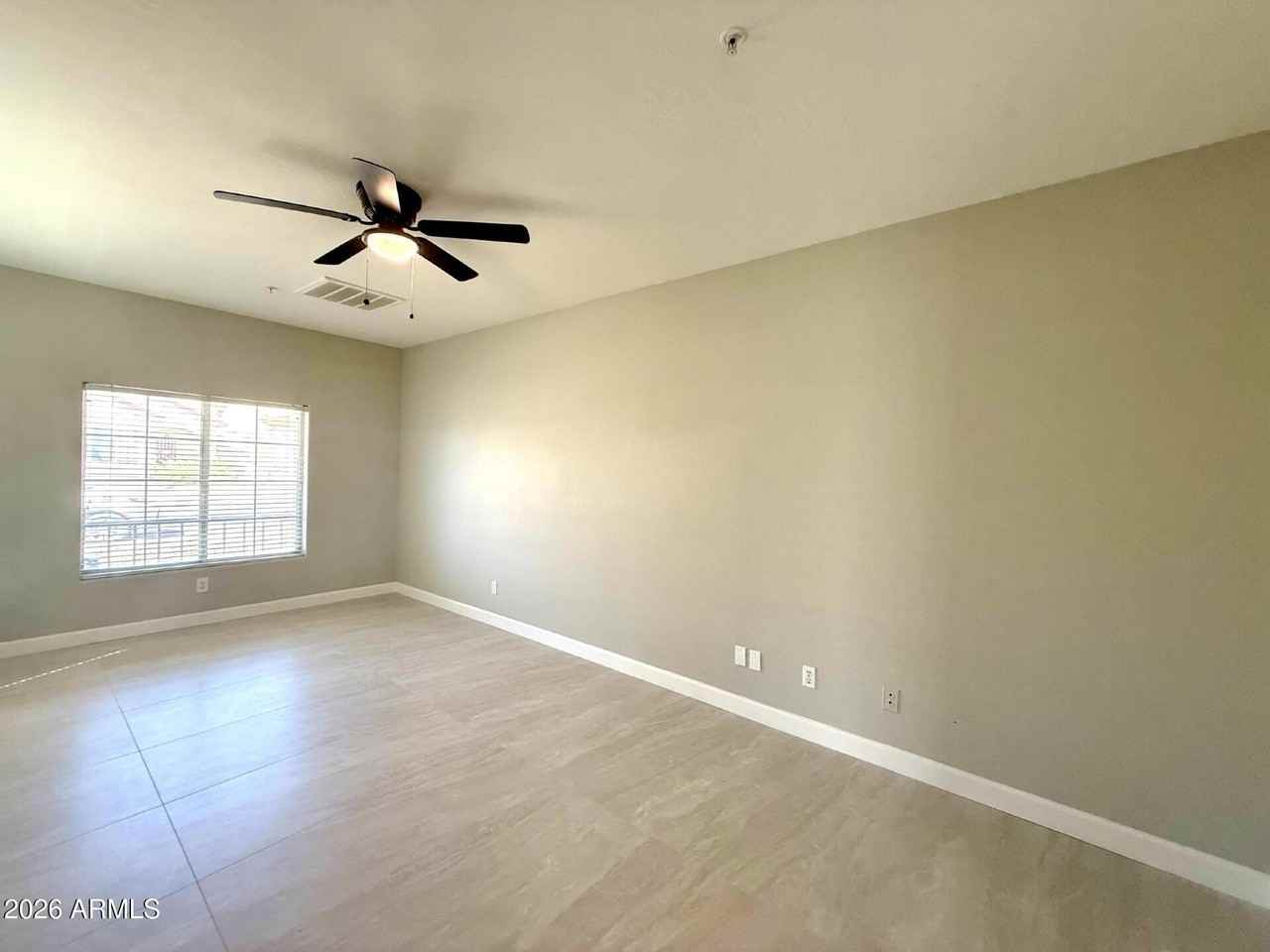 11815 E Clinton St - Photo 7 of 20