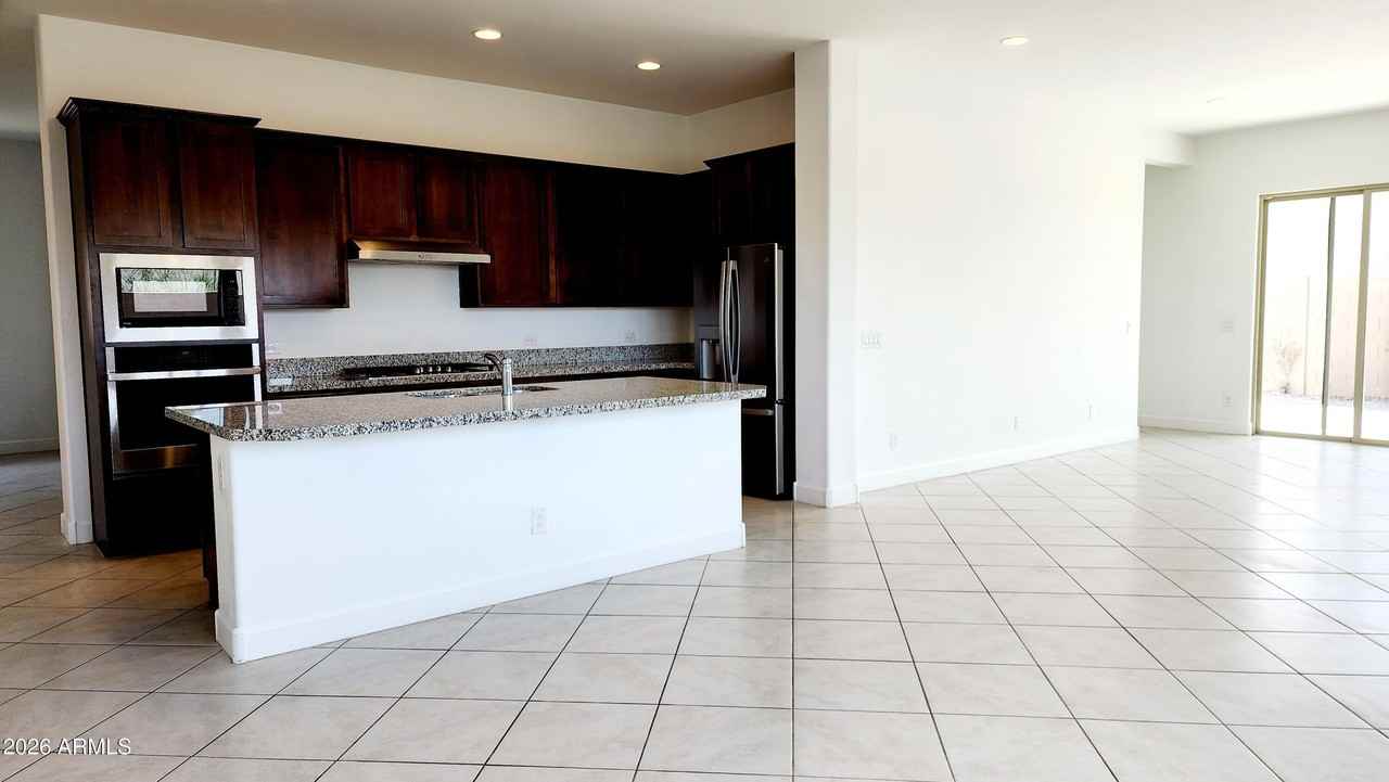 5603 N 194th Ave - Photo 2 of 10