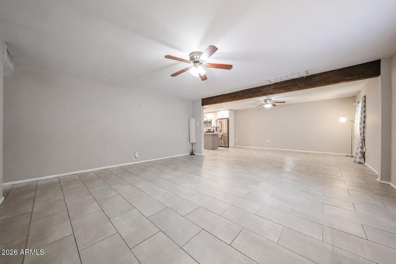 1343 E Mulberry St - Photo 4 of 34