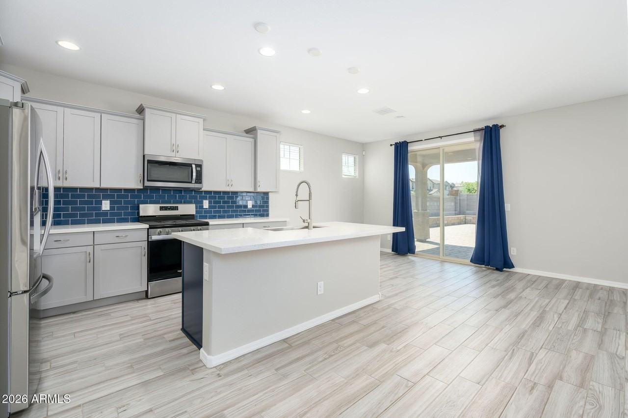 23043 E Rosa Rd - Photo 3 of 20